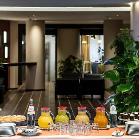 Mirage Hotell