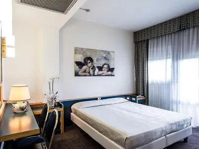 Mirage Szálloda 4*
