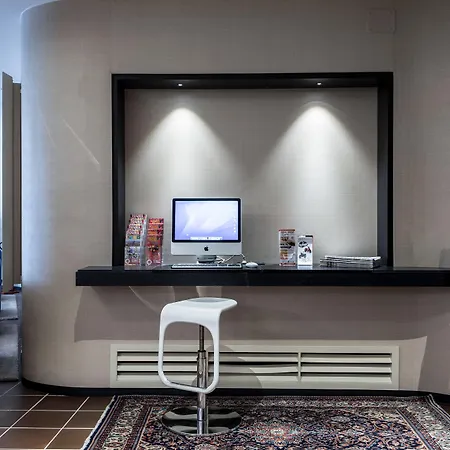 Mirage Hotel